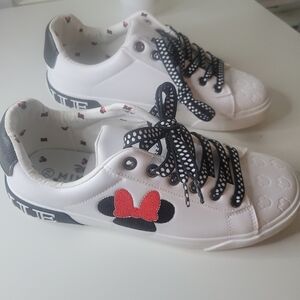 Kids White Sneakers with Red Bow Accent